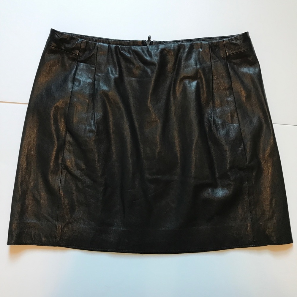 Vince black leather skirt size 8
